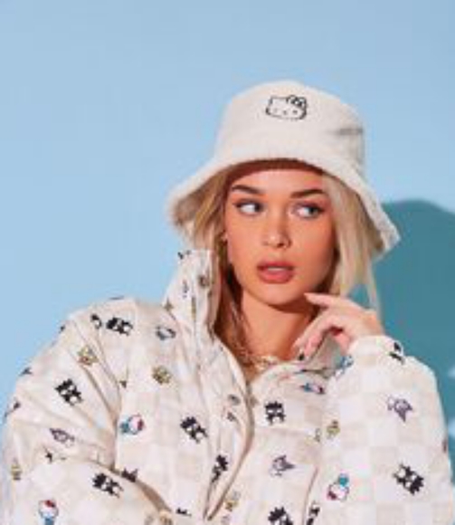 HELLO KITTY BUCKET HAT (NWT) - Picture 3 of 6